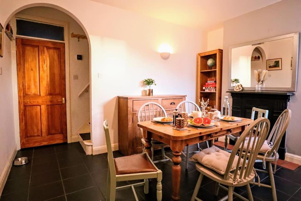 Cute Cottage 5 Min Walk From Cafes Station And Sea Χέιστινγκς Εξωτερικό φωτογραφία